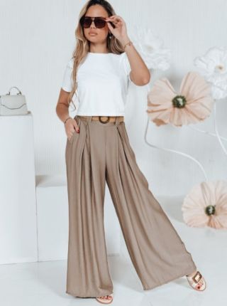 ☀️ Léto ještě nekončí! 🌴 Ať už trávíš dny ve městě, na pláži nebo na zahradní party – široké letní kalhoty jsou sázka na...